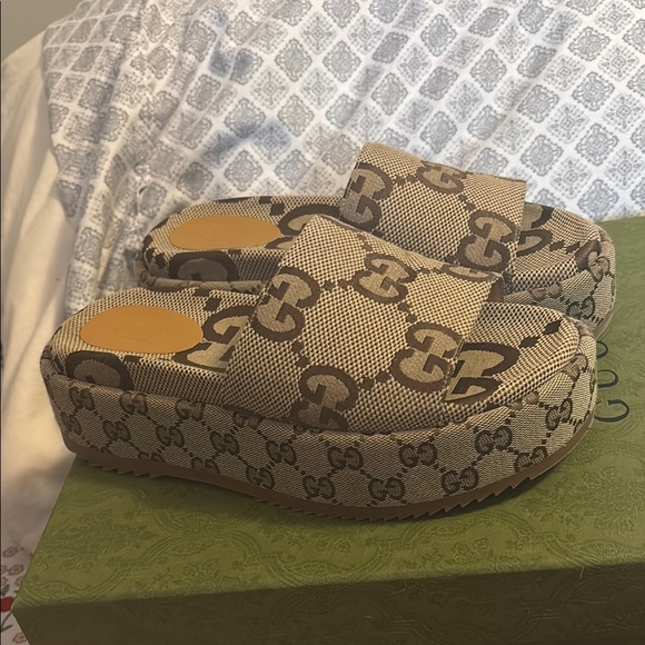 Gucci Women's Brown Platform Slides - Picture 4 of 5